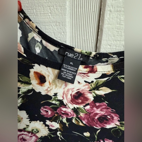 Rue21 Black Floral Dress - Picture 3 of 5